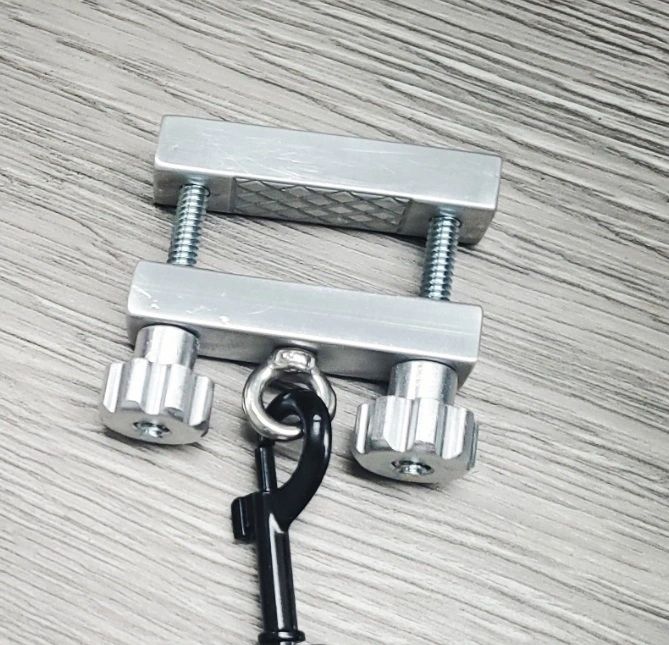 Extreme Adjustable Nipple Clamps in Aluminum