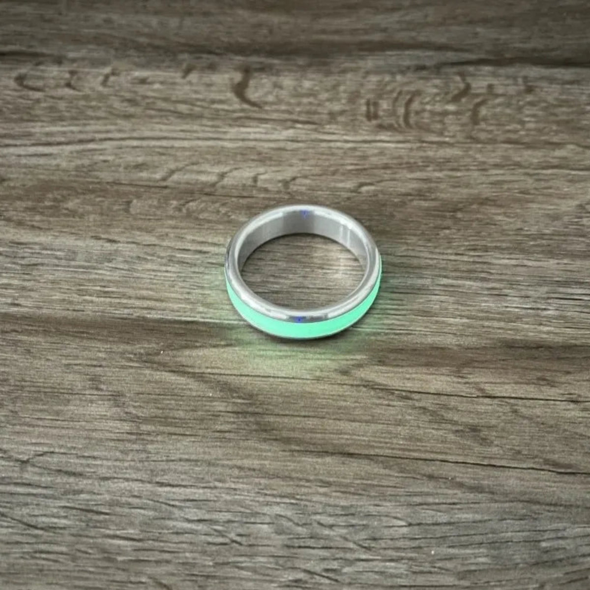 Lumiglo Style Glow in the Dark Cockring in Aluminum