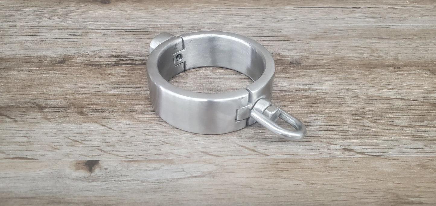 1" Wide Locking Wrist Shackles w/ D-Ring in Stainless Steel SS