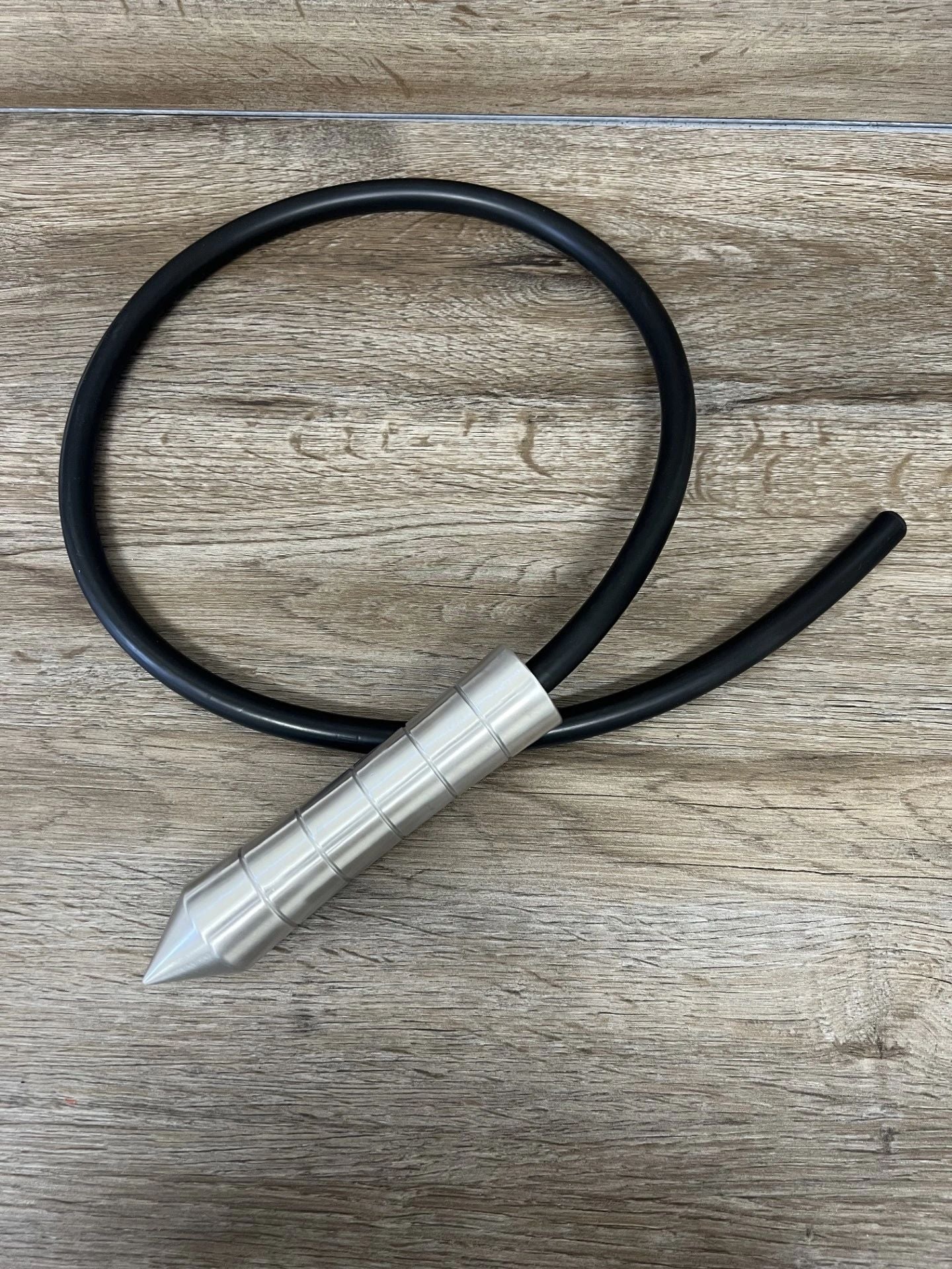 Stinger Full Size Whip with Rubber Tail